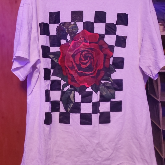 Graphic tee - Picture 2 of 2